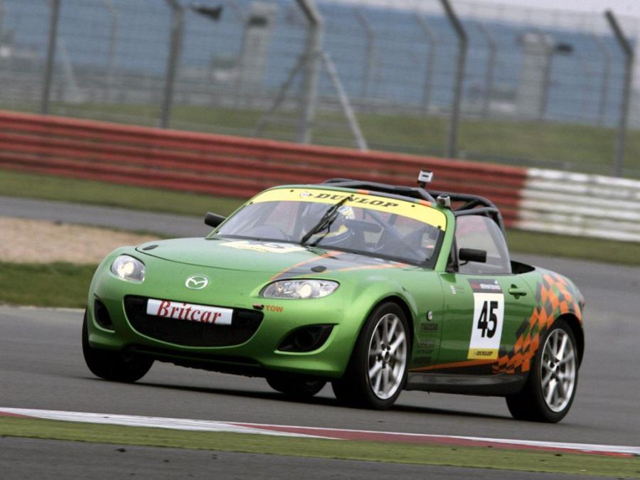  Mazda MX-5 GT Race Car 2011 года  (фото 17 из 27)